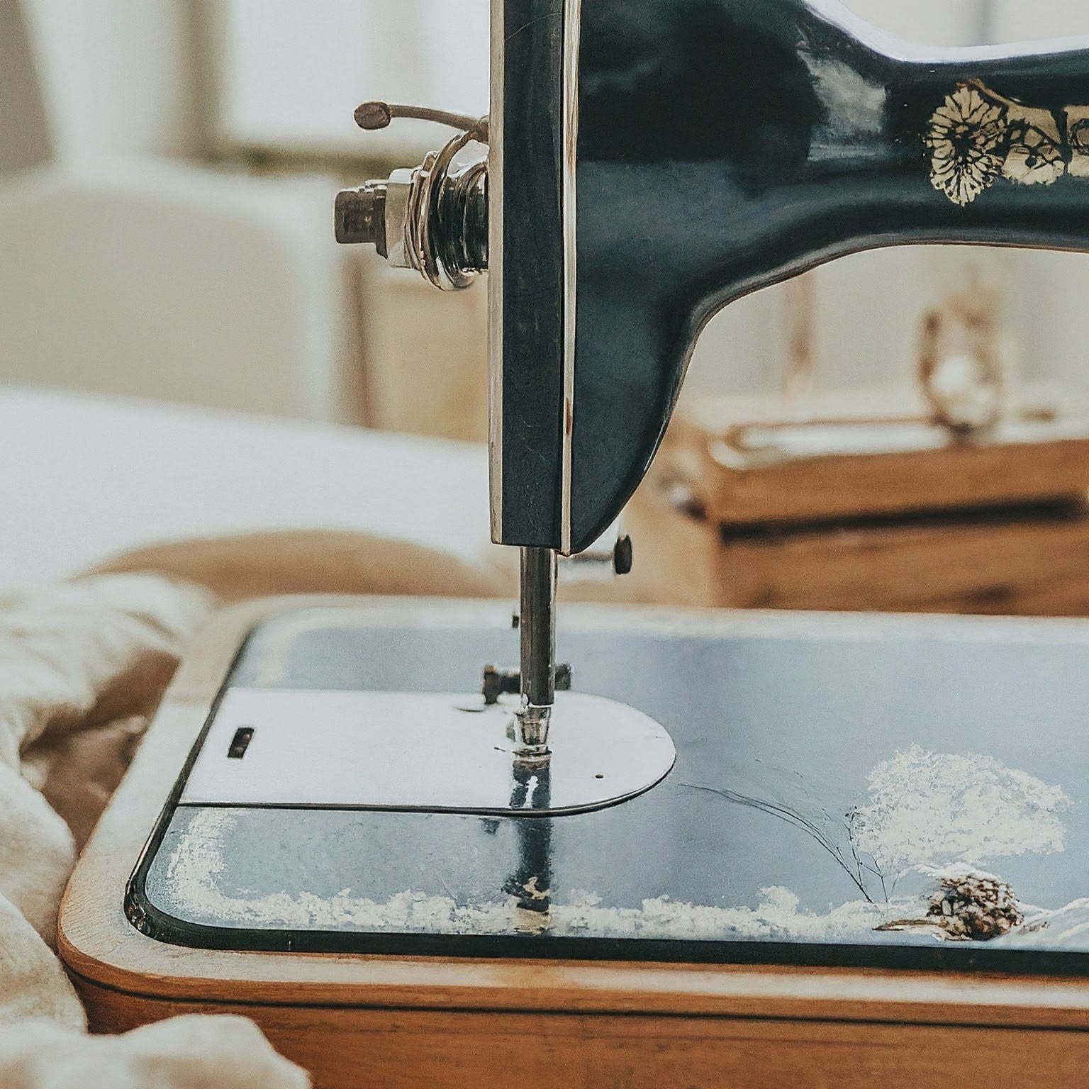 The Beginner's Guide to Essential Sewing Machine Features